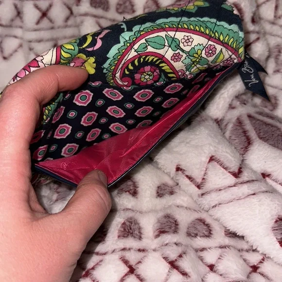 Vera Bradley wallet - Picture 6 of 8